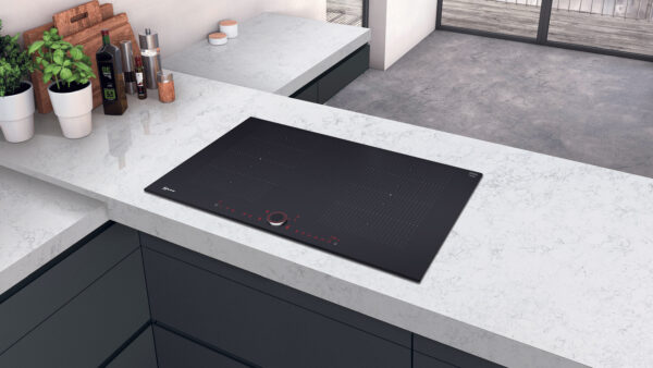 New Everrest Carrara 700*3000*18Mm